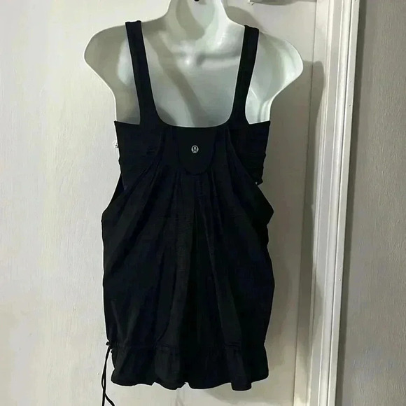 Lululemon Run Times Tank - Picture 3 of 8